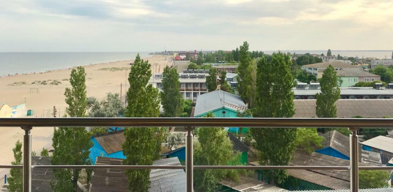Hotel Золотий Лев Zatoka Exterior foto